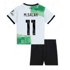 Otroški Nogometni dresi Liverpool Mohamed Salah #11 Gostujoči 2023-24 Kratek Rokav (+ Kratke hlače)